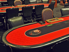 Why Poker Players enjoy more in Live Poker Rooms?