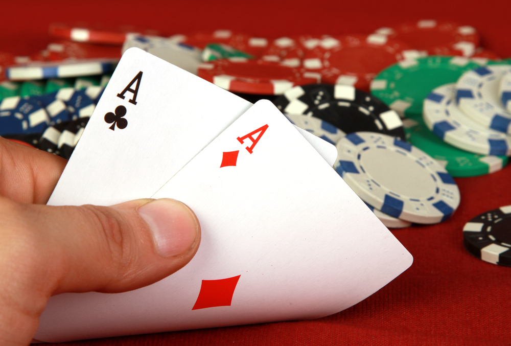  How to Become a Bluff-Master in Poker